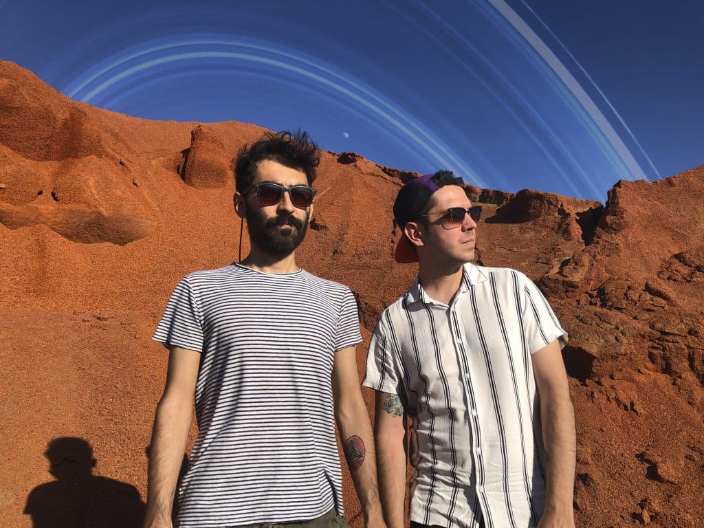 Saturn Bar